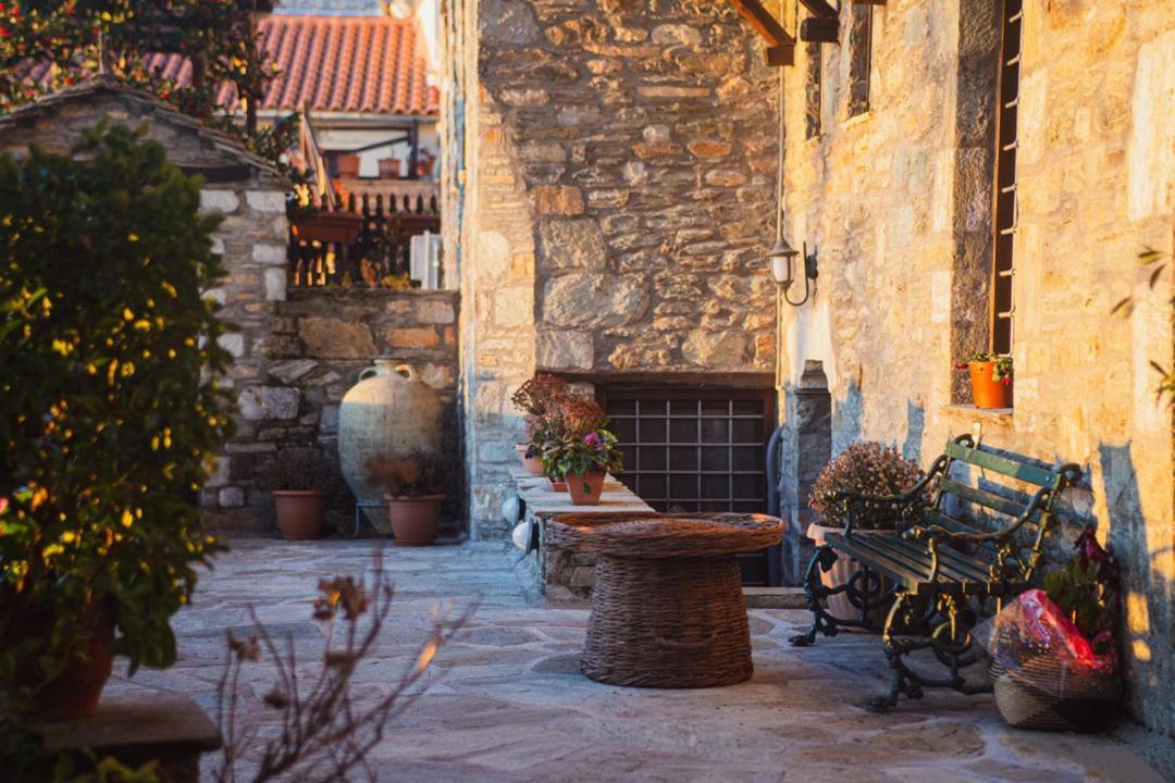 Palio Eleotrivio Guesthouse Agios Lavrentios Exteriér fotografie